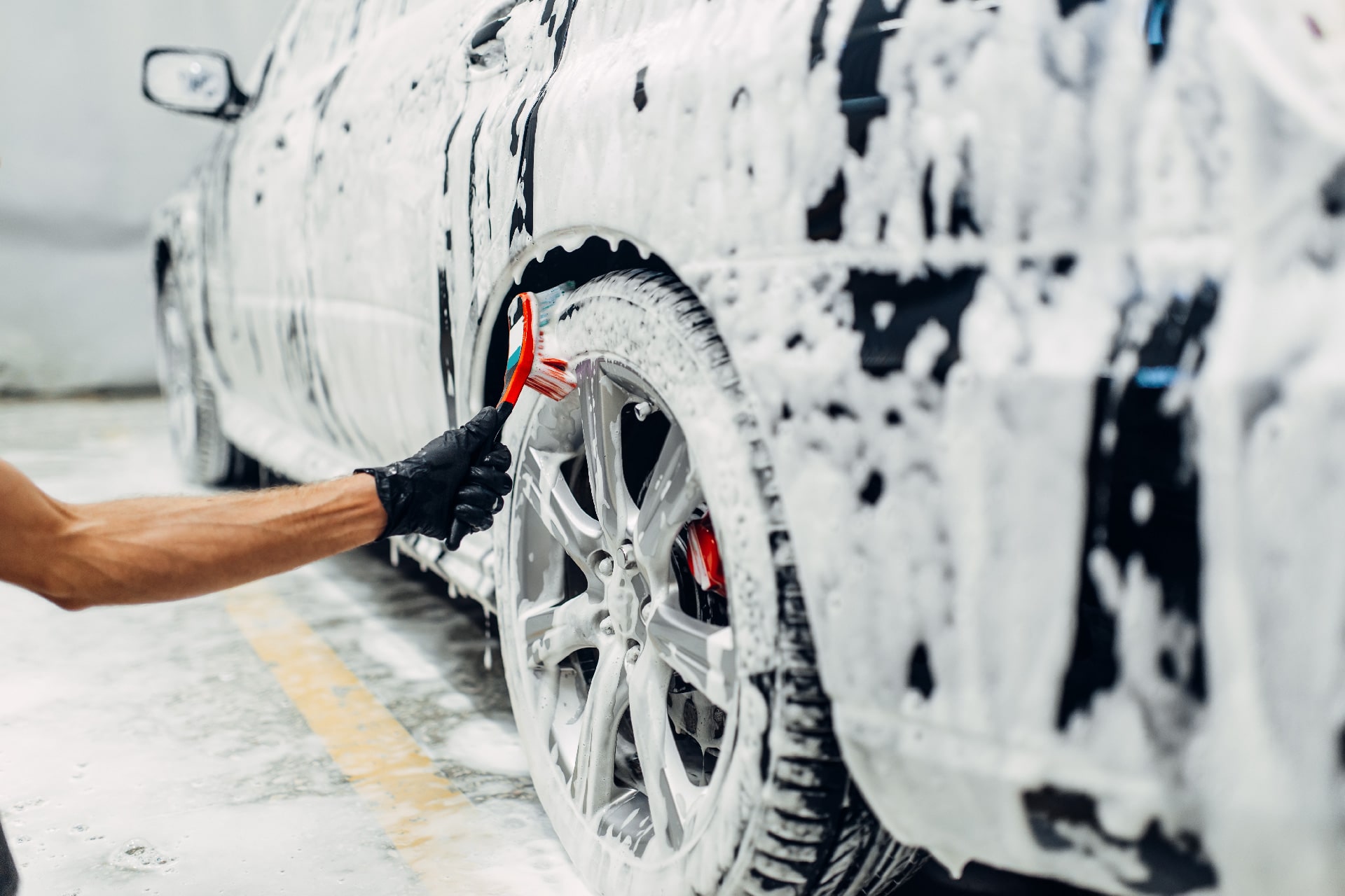 <h1 class="entry-title">Tire cleaning</h1>