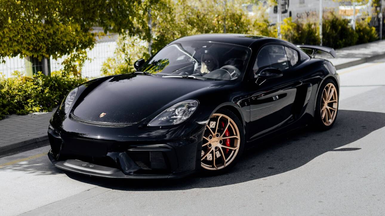 <h1 class="entry-title">Porsche 718</h1>